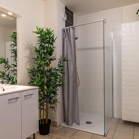 Du Blanchet Tres Agreable