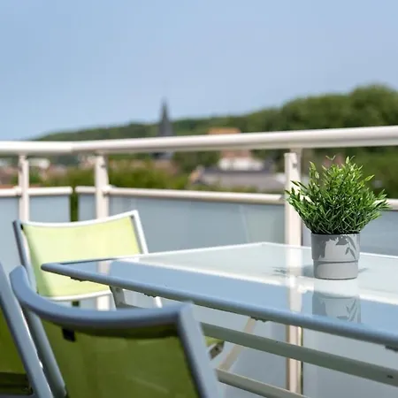 Du Blanchet Tres Agreable