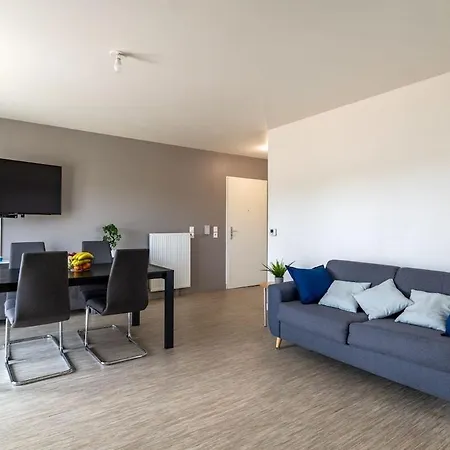 Du Blanchet Tres Agreable Louviers